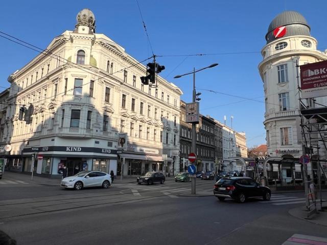 City&More! Feines Apartment Beim Kalvarienberg! Vienna Luaran gambar